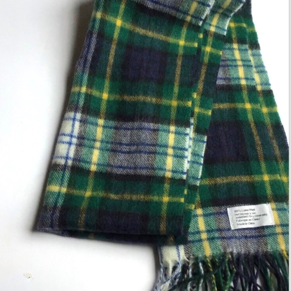 Nice unbranded green plaids   100% wool long  scarf - Picture 4 of 4
